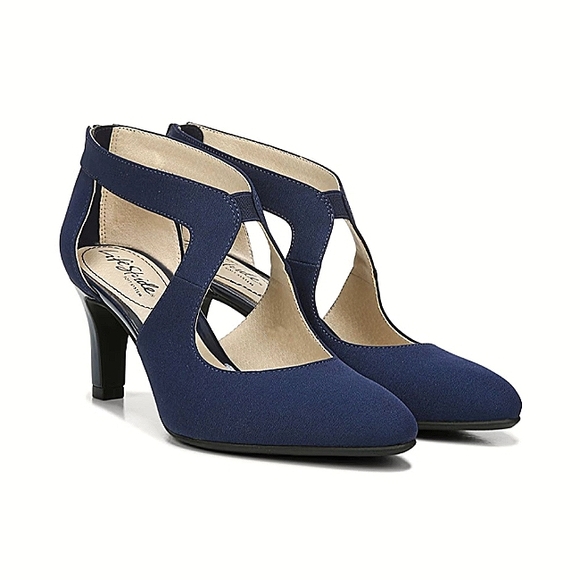 Life Stride Shoes - New w/Box LifeStride Giovanna 2 Faux Suede Navy Dress Pumps Size 8